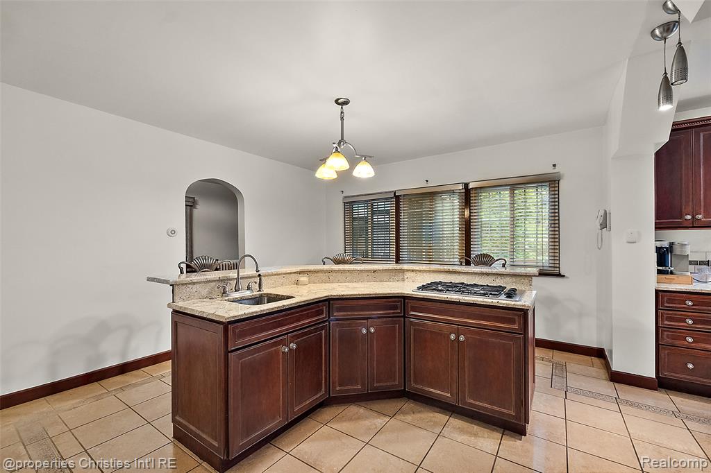 19670 Chesterfield Road, Detroit, MI 48221 — Photo 17