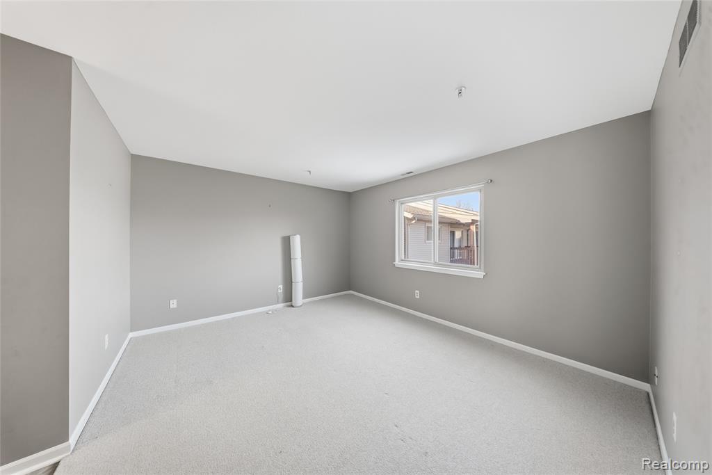 10177 Nancys Boulevard, 86, Grosse Ile, MI 48138 — Photo 14