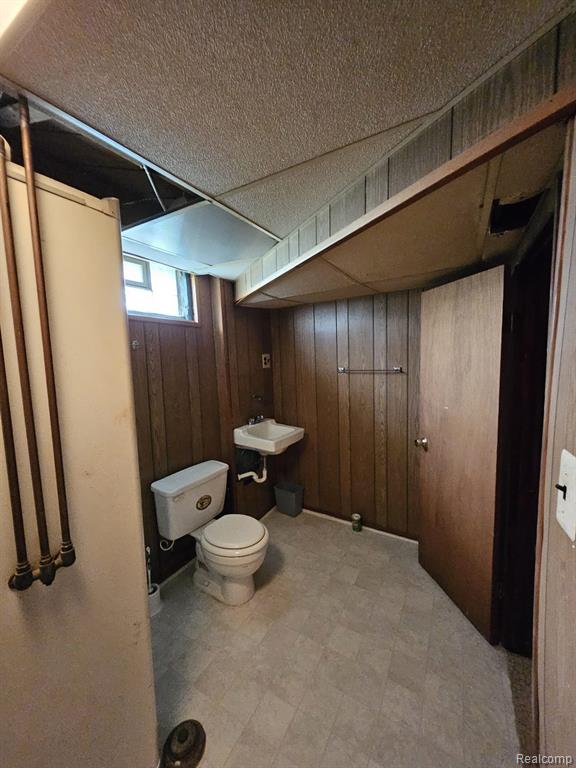 712 Garfield Avenue, Lincoln Park, MI 48146 — Photo 14