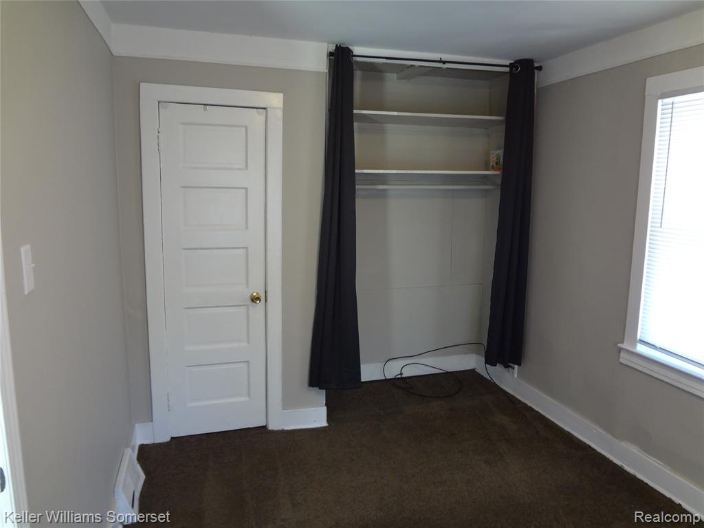 8127 Orchard Avenue, Warren, MI 48089 — Photo 11