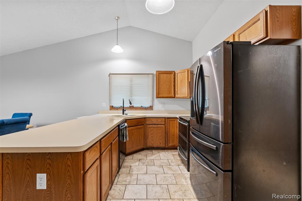 815 Esther Drive, Lake Orion, MI 48362 — Photo 9