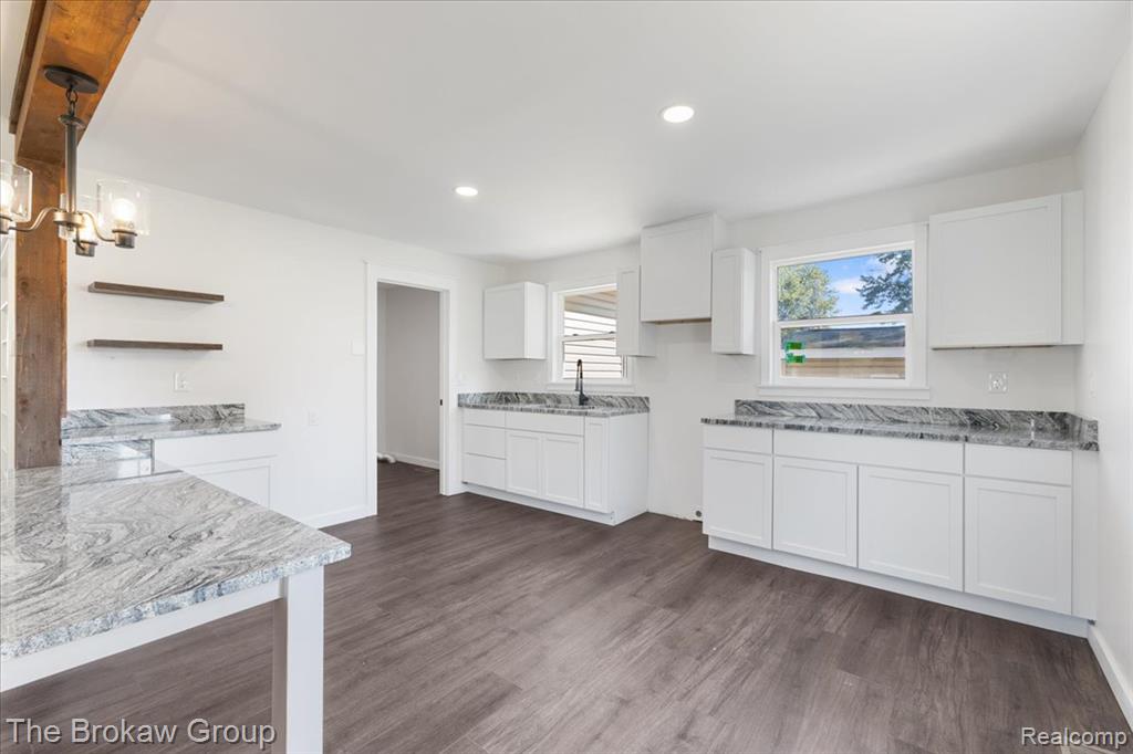 4062 N Belsay Road, Flint, MI 48506 — Photo 13