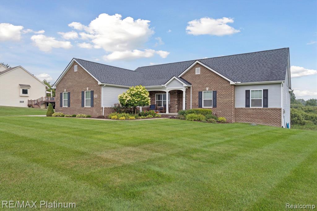 7623 Tipperary Trail, Fenton, MI 48430 — Photo 8