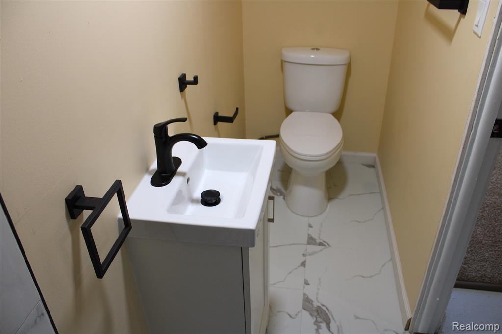 3414 Clement Street, Flint, MI 48504 — Photo 19