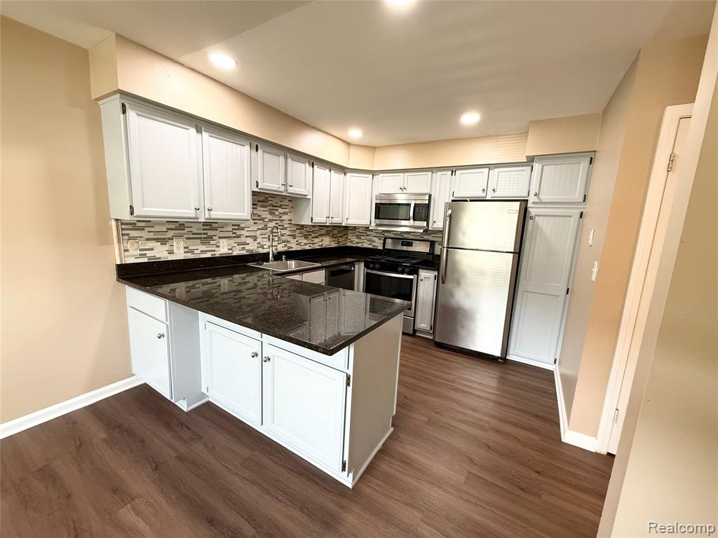 41729 Broquet Drive, Novi, MI 48167 — Photo 9