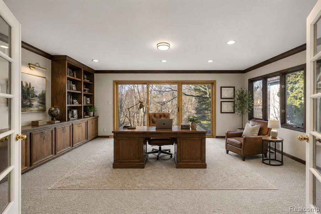 4695 Maura Lane, West Bloomfield, MI 48323 — Photo 10