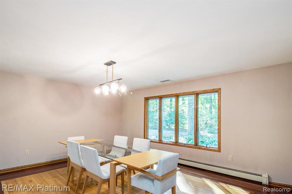 4352 Fenton Road, Hartland, MI 48353 — Photo 11