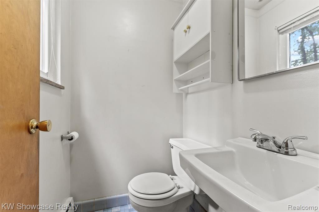 1445 Mariposa Drive, Wixom, MI 48393 — Photo 16