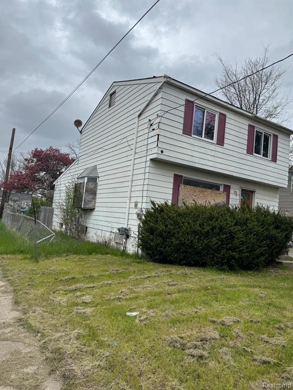 524 Crawford Street, Flint, MI 48507 — Photo 2