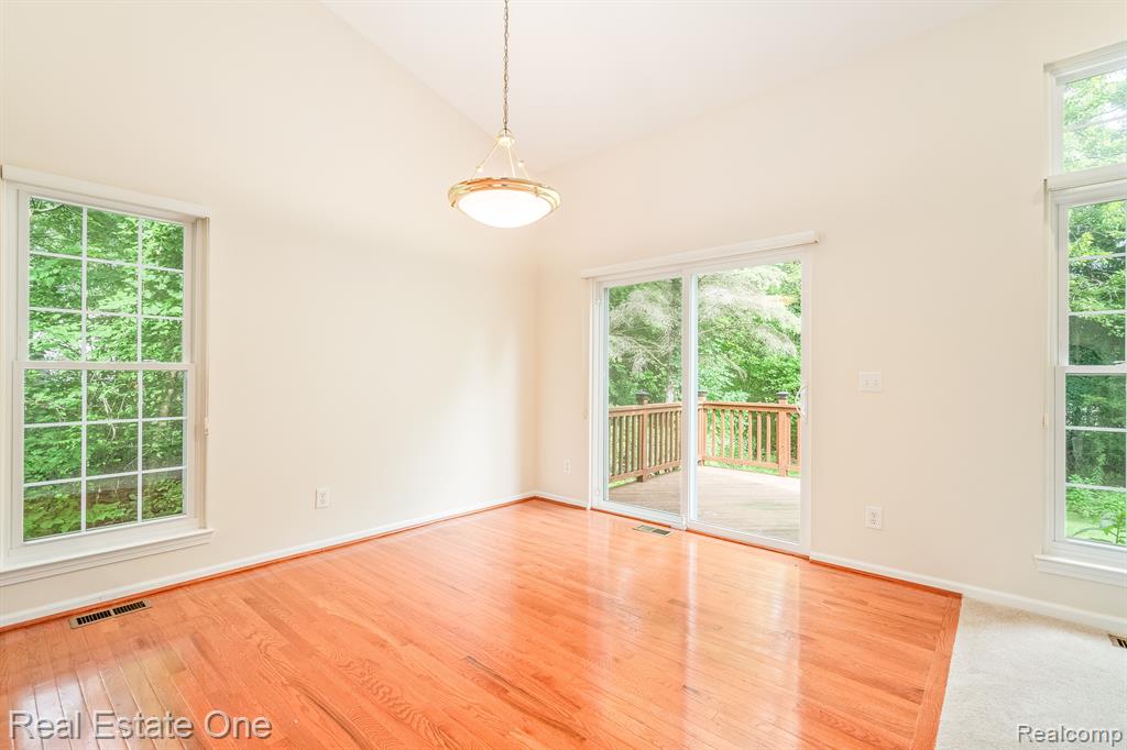 41498 HAGGERTY WOODS Court, #8, Canton, MI 48187 — Photo 14