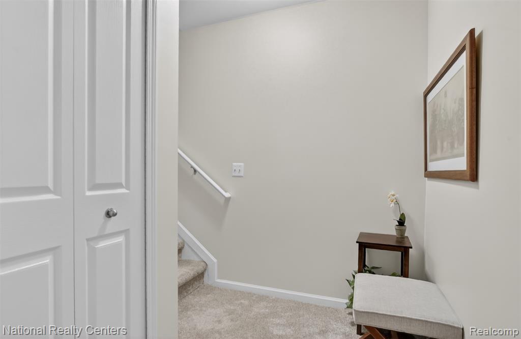 188 Center Boulevard, Wixom, MI 48393 — Photo 34