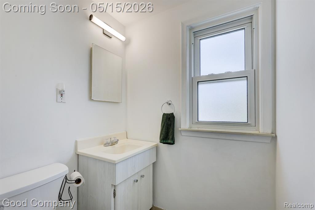 14220 Lincoln Street, Oak Park, MI 48237 — Photo 29