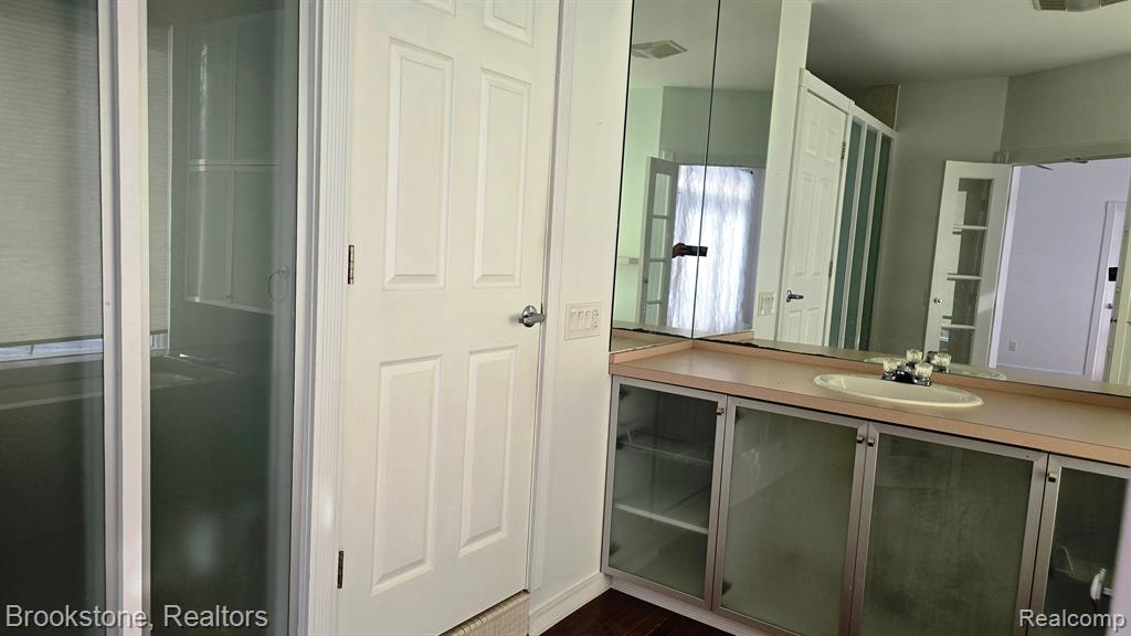 7090 LINDEN Road, Fenton, MI 48430 — Photo 18