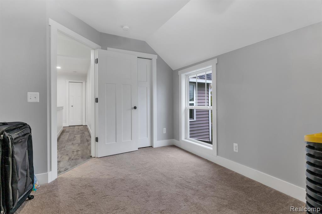 10174 HEGEL Road, Goodrich Vlg, MI — Photo 25