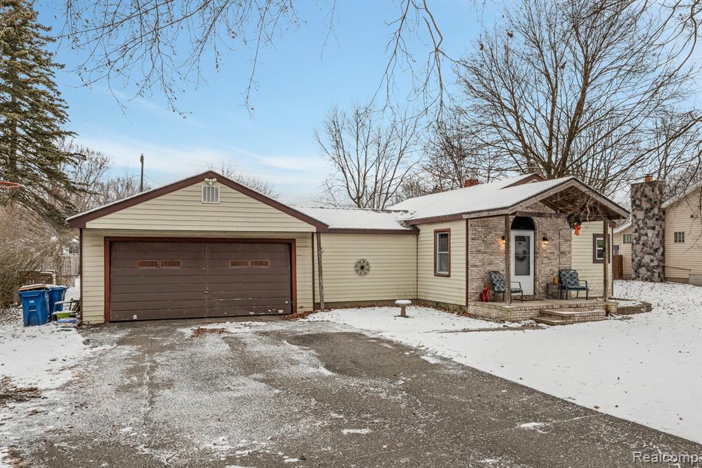 6092 Northrup Drive, Waterford, MI 48329 — Photo 3
