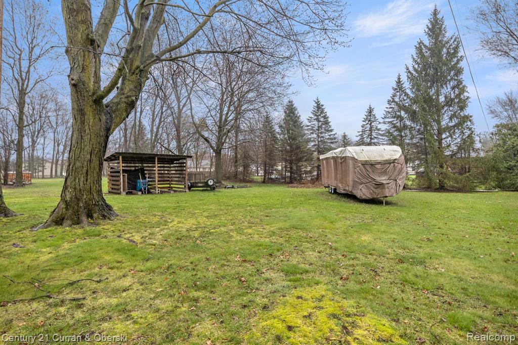 425 KENT Street, Carleton, MI 48117 — Photo 43
