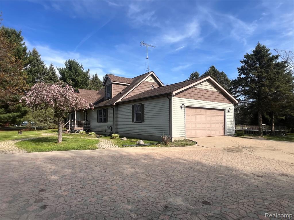 6126 Green Court, Chelsea, MI 48118 — Photo 3