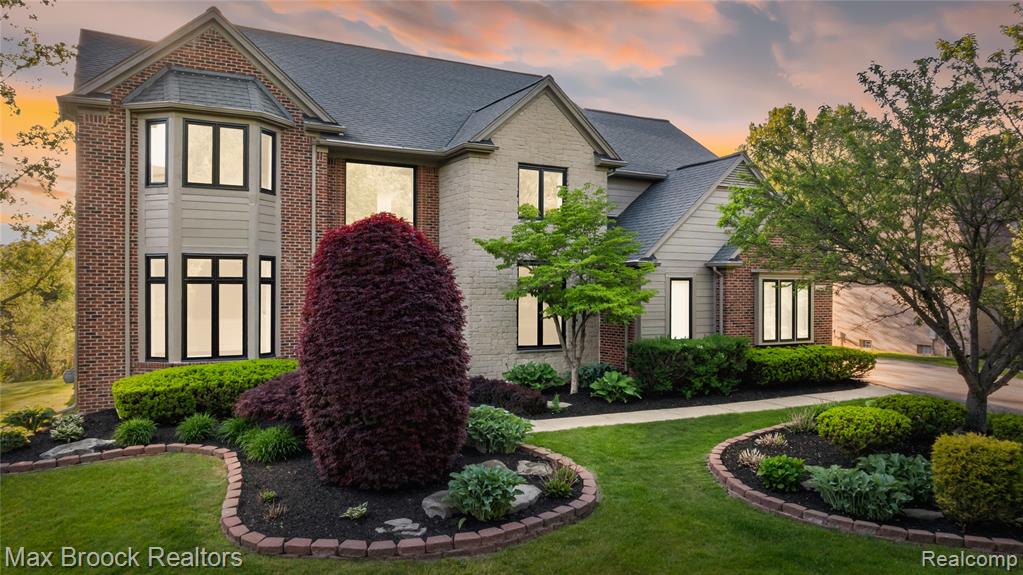 6664 Apple Blossom Trail, West Bloomfield, MI — front exterior