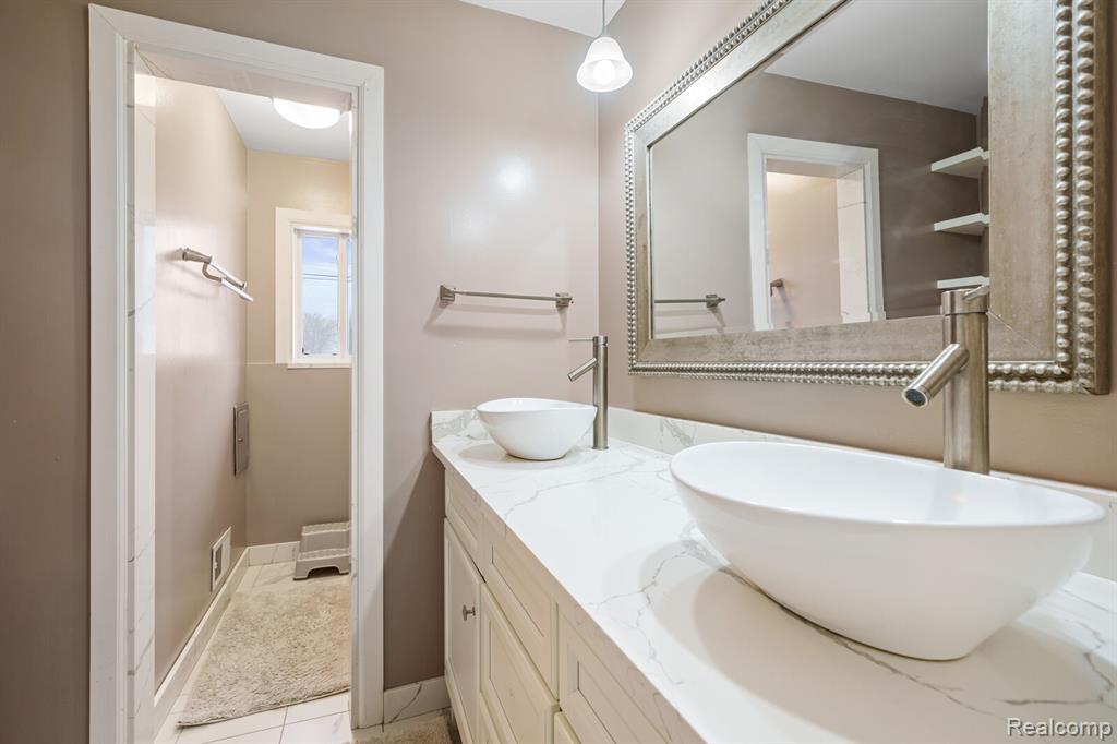 41316 Paign Drive, Sterling Heights, MI 48313 — Photo 12