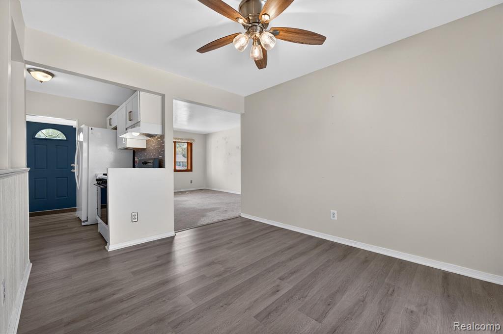 23712 Cedar Ridge Drive, Romulus, MI 48174 — Photo 11