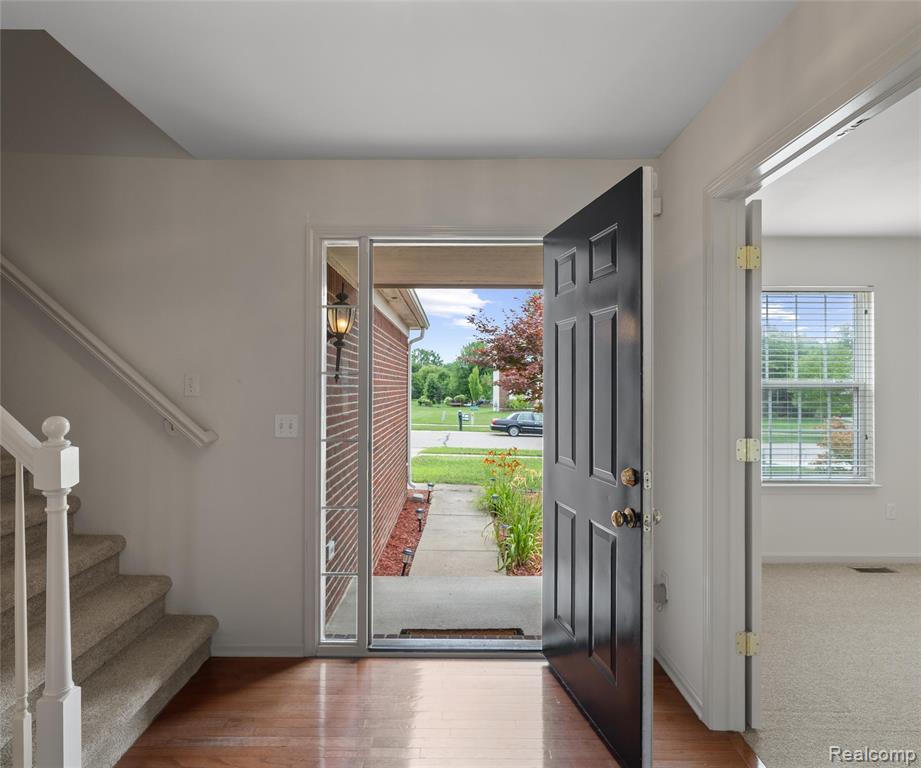 5864 Willow Ridge Drive, Ypsilanti, MI 48197 — Photo 9