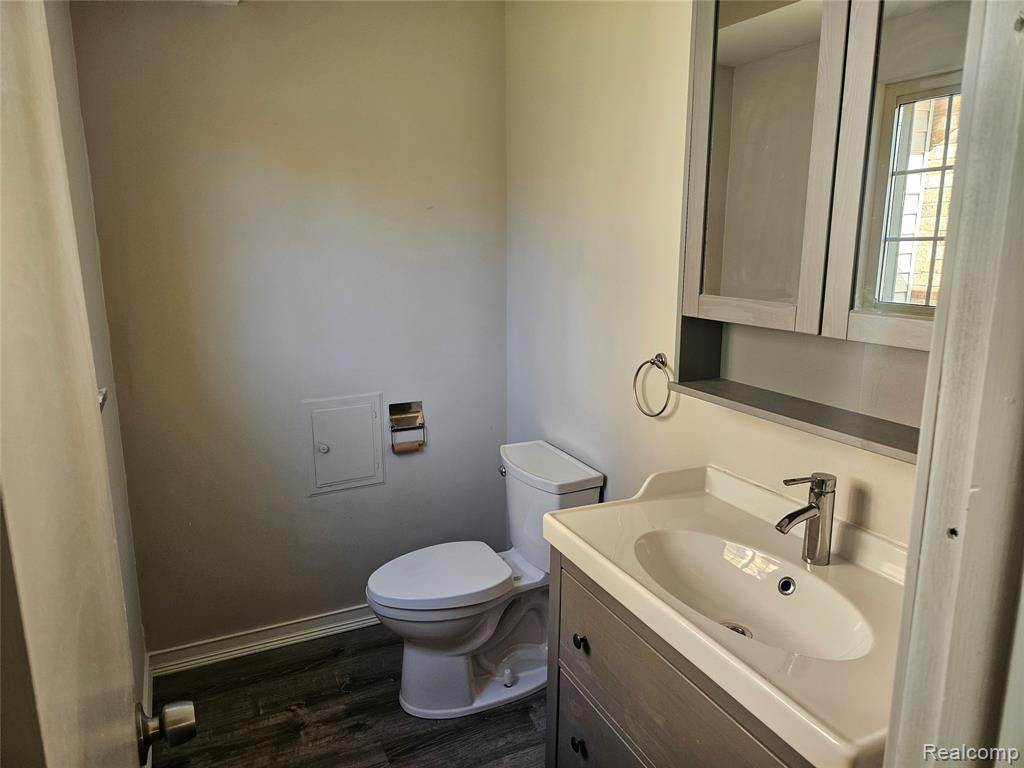 9356 Elaine Drive, Swartz Creek, MI 48473 — Photo 9