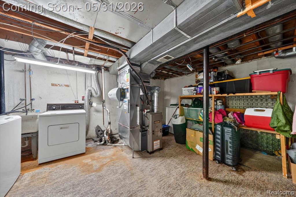 39700 Manor Drive, 10, Harrison Township, MI — Photo 30