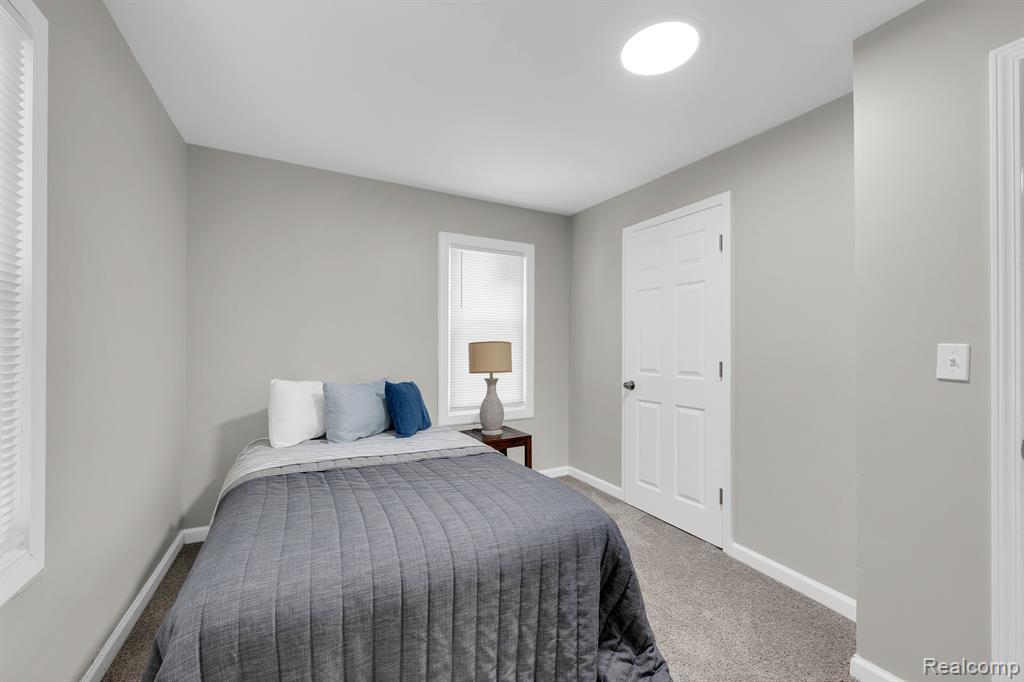 6081 CHEROKEE Street, Taylor, MI 48180 — Photo 11