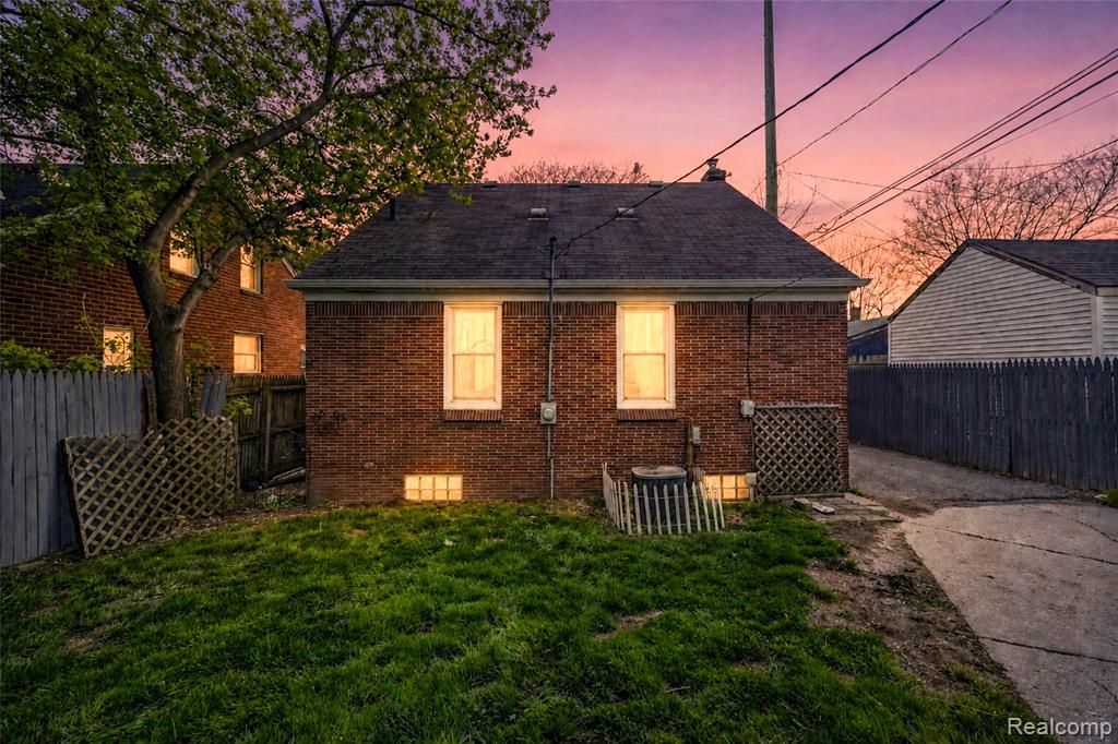 162 N Genesee Avenue, Pontiac, MI 48341 — Photo 5