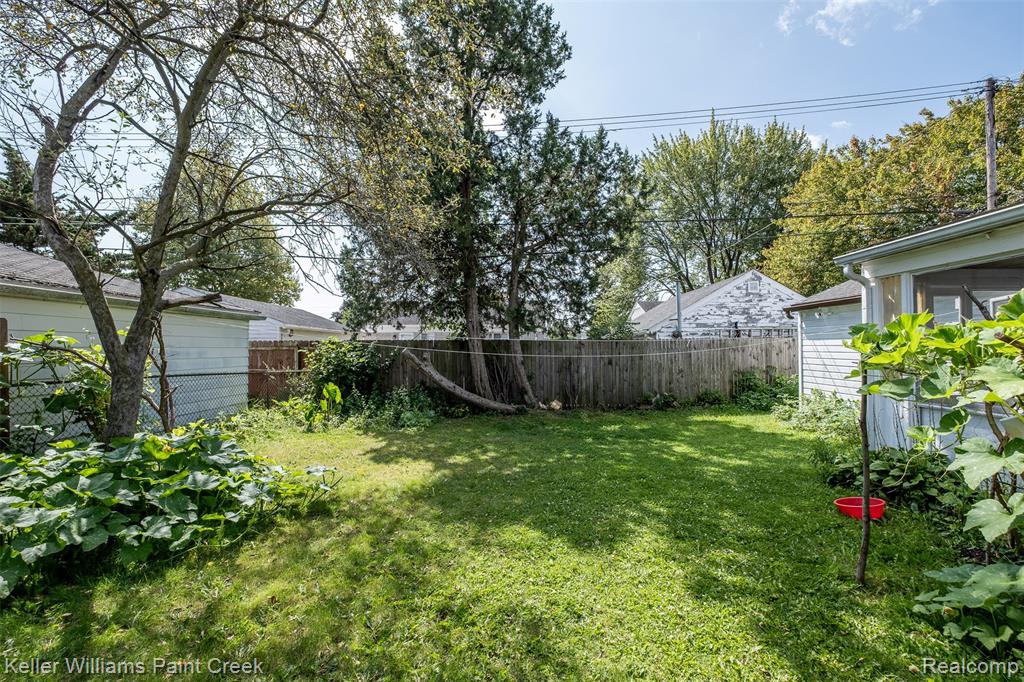 5134 Canterbury Lane, Warren, MI 48092 — Photo 38