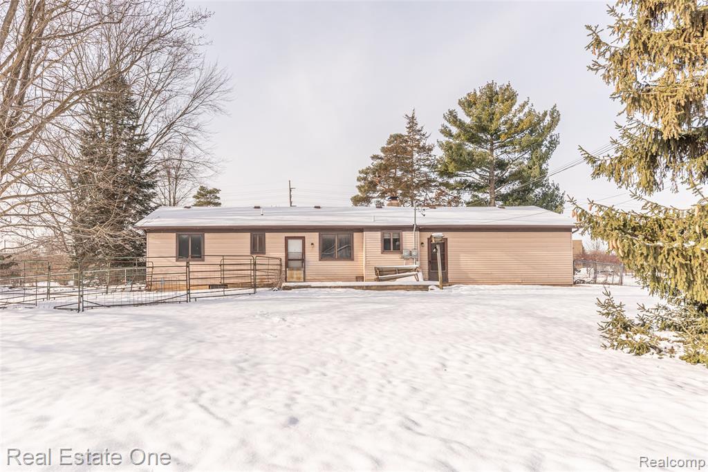 22700 Griswold Road, South Lyon, MI 48178 — Photo 4