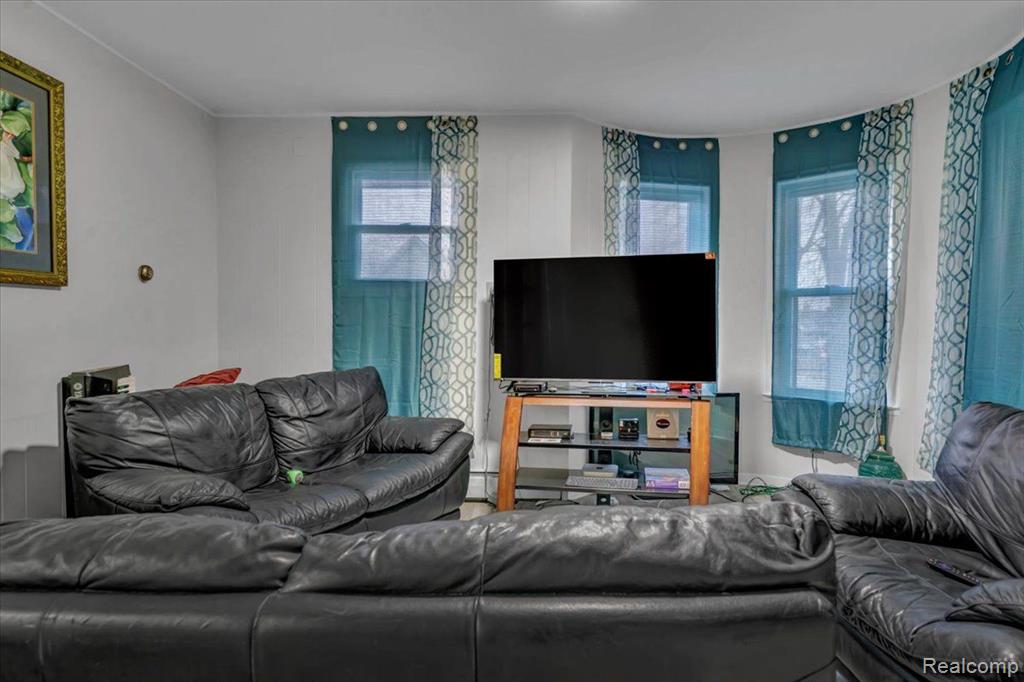 428 VINEWOOD Street, Wyandotte, MI 48192 — Photo 40