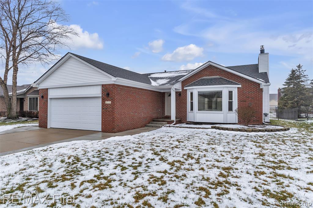 47179 Southern Cross Drive, Macomb, MI 48044 — front exterior