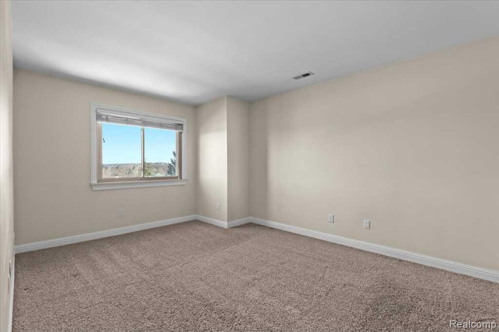 738 S Milford Road, Milford, MI 48381 — Photo 27