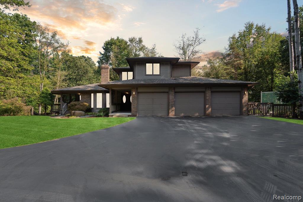 767 W DAVIS Road, Howell, MI 48843 — front exterior