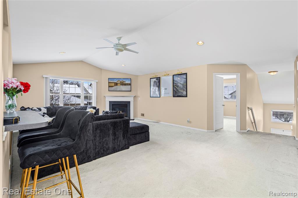 167 S Vista Drive, Auburn Hills, MI 48326 — Photo 8