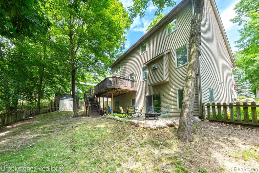 921 OLD HICKORY LANE Lane, Lake Orion, MI 48362 — Photo 8