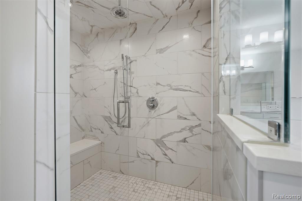 345 Dalebrook Lane, Bloomfield Hills, MI 48301 — Photo 45