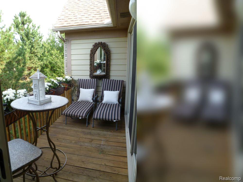 722 S Milford Road, Milford, MI 48381 — Photo 11