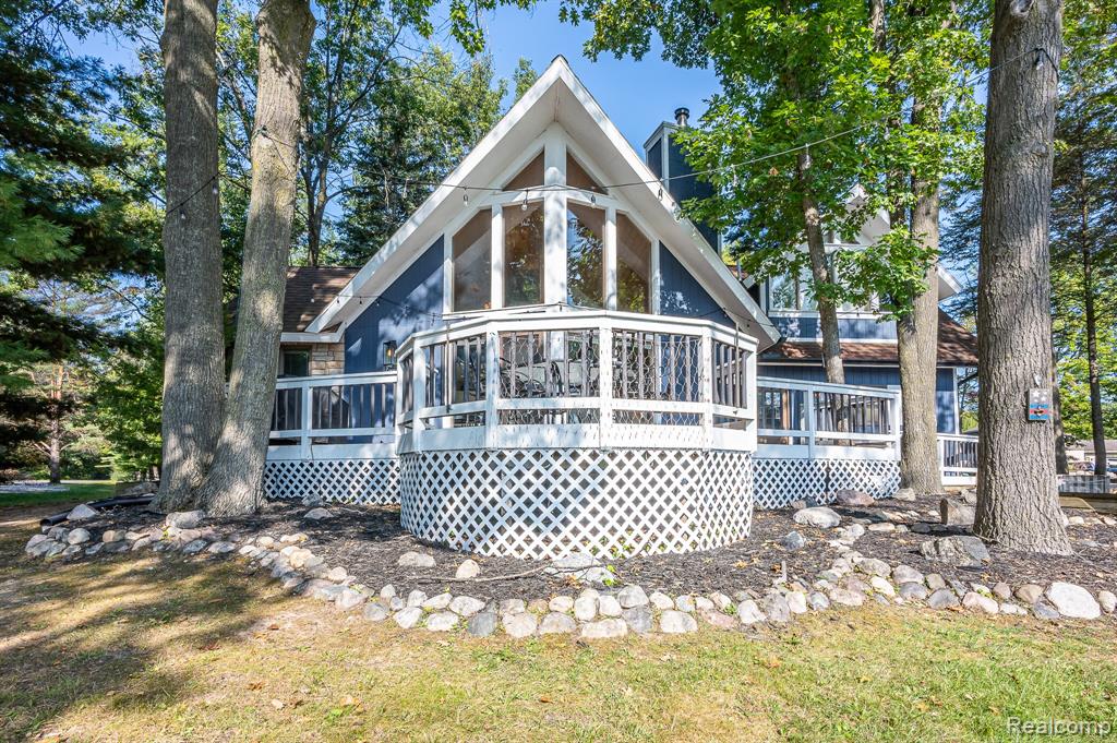 4649 Queens Way, Gladwin, MI 48624 — Photo 33