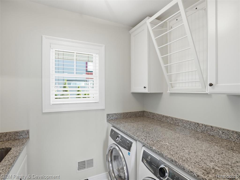 409 Hill Street, Northville, MI 48167 — Photo 74