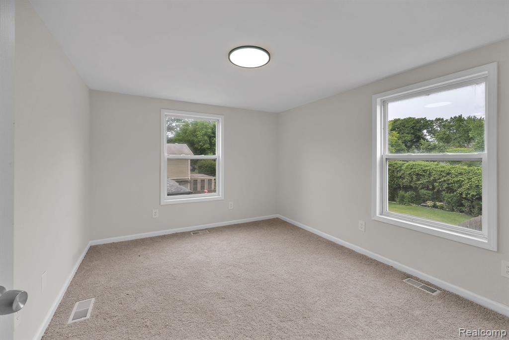 6530 Madison Street, Taylor, MI 48180 — Photo 27