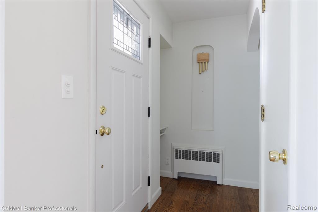 1416 N Renaud Road, Grosse Pointe Woods, MI 48236 — Photo 20