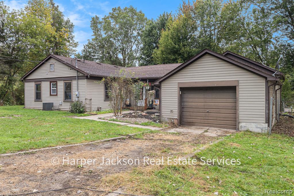 5621 Beard Road, Byron, MI 48418 — Photo 2