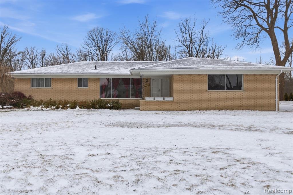 6525 Norton Drive, Troy, MI 48085 — front exterior