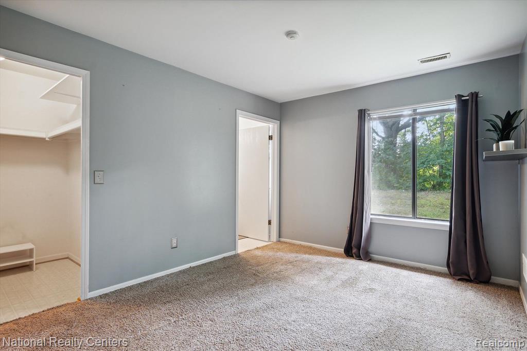 42595 LILLEY POINTE Drive, Canton, MI 48187 — Photo 16