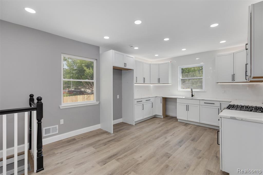 9969 Bishop Street, Detroit, MI 48224 — Photo 12