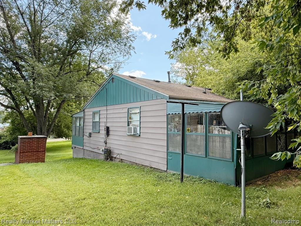 441 Peninsula Drive, Columbiaville, MI 48421 — Photo 16