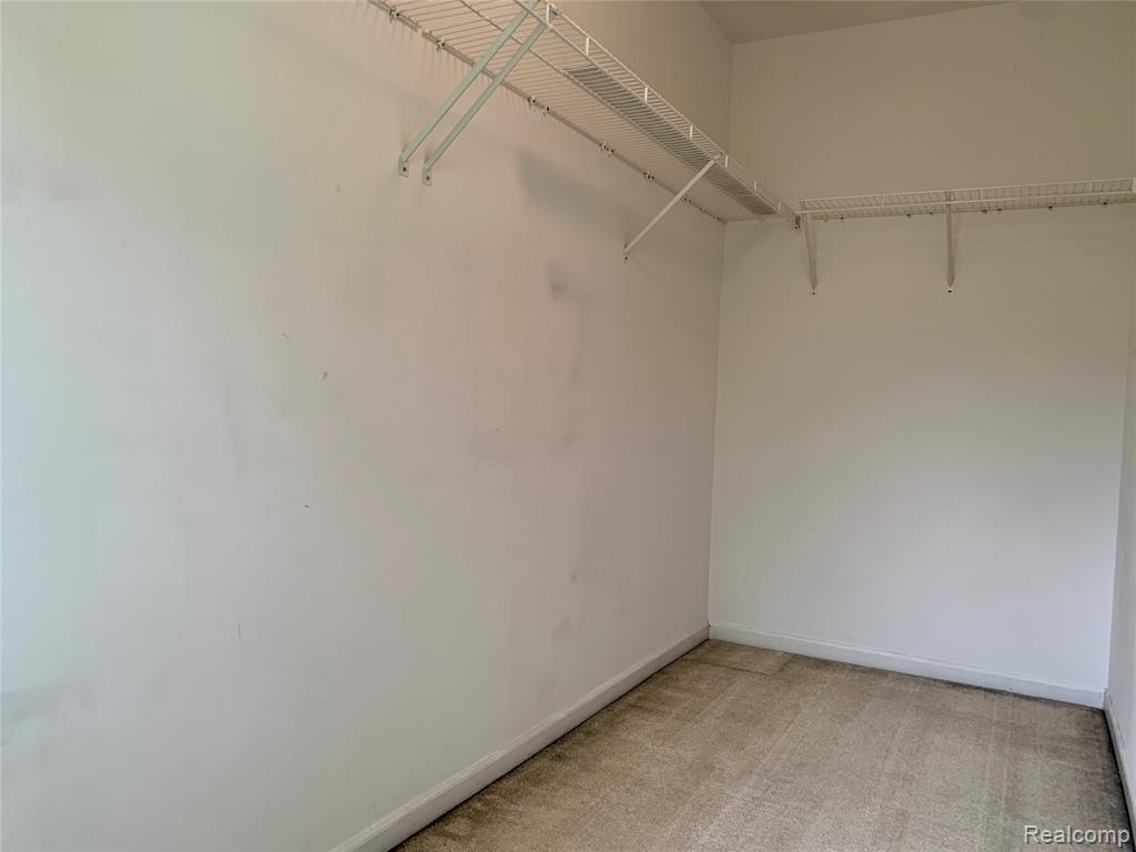 40971 N MAPLEWOOD Drive, Canton, MI 48187 — Photo 11