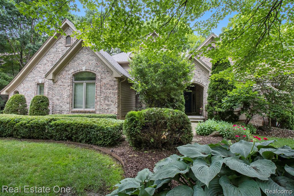 9832 Kingston Ridge, Clarkston, MI 48348 — Photo 49